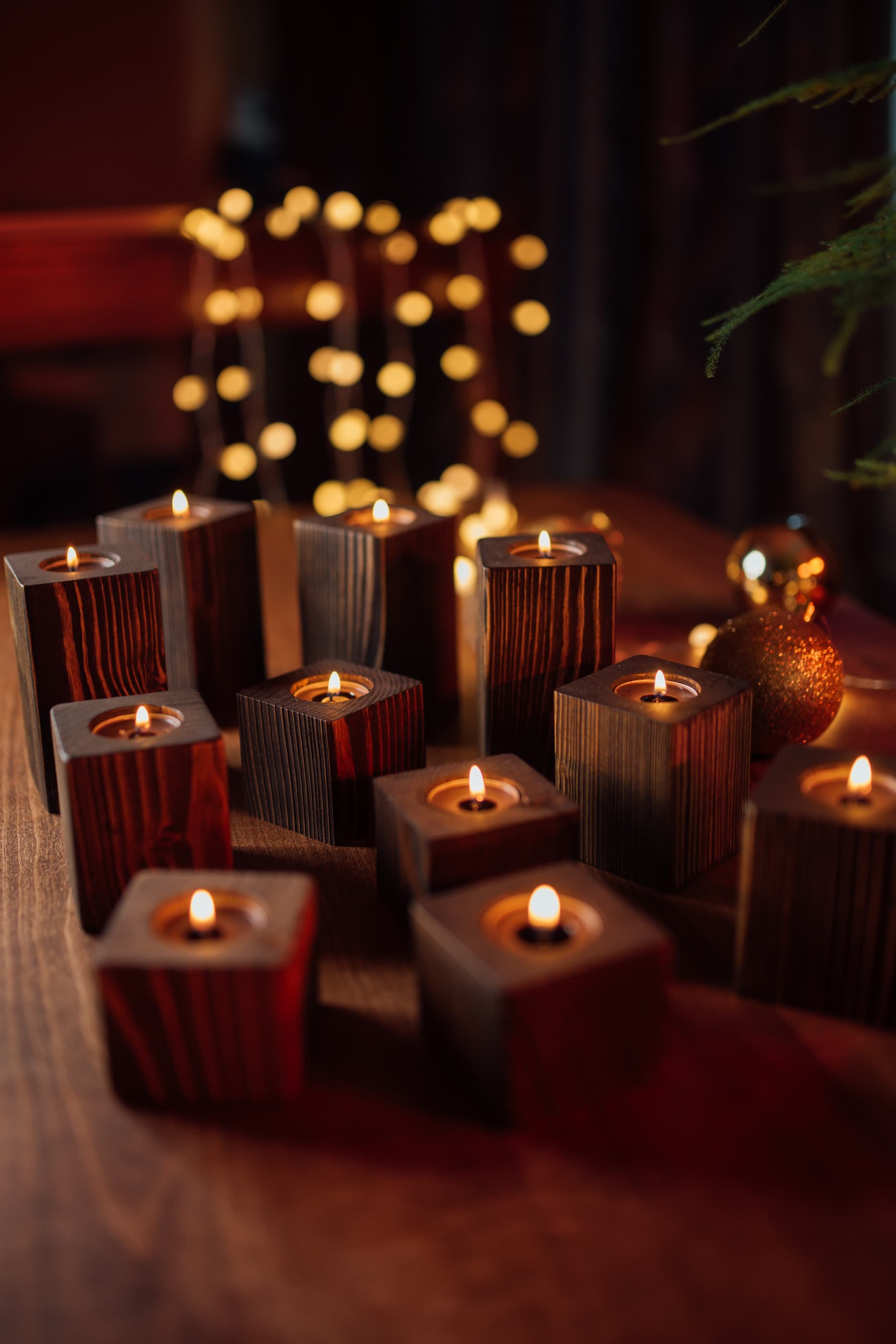 Rustikaalne väike puidust küünlaalus Leigri Puukojast