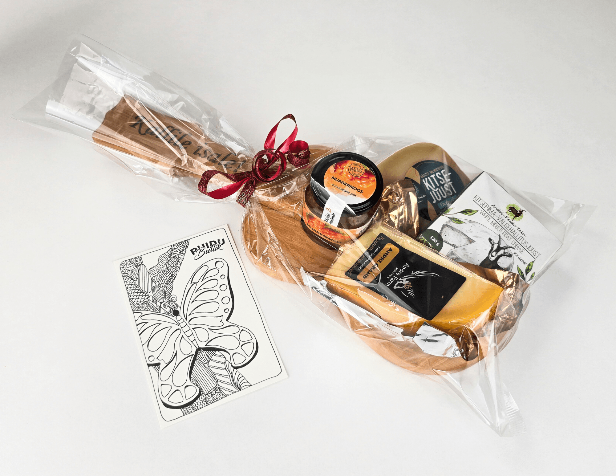 Kinkepakk tsellofaanis – käsitööjuustud ja kitarrialus