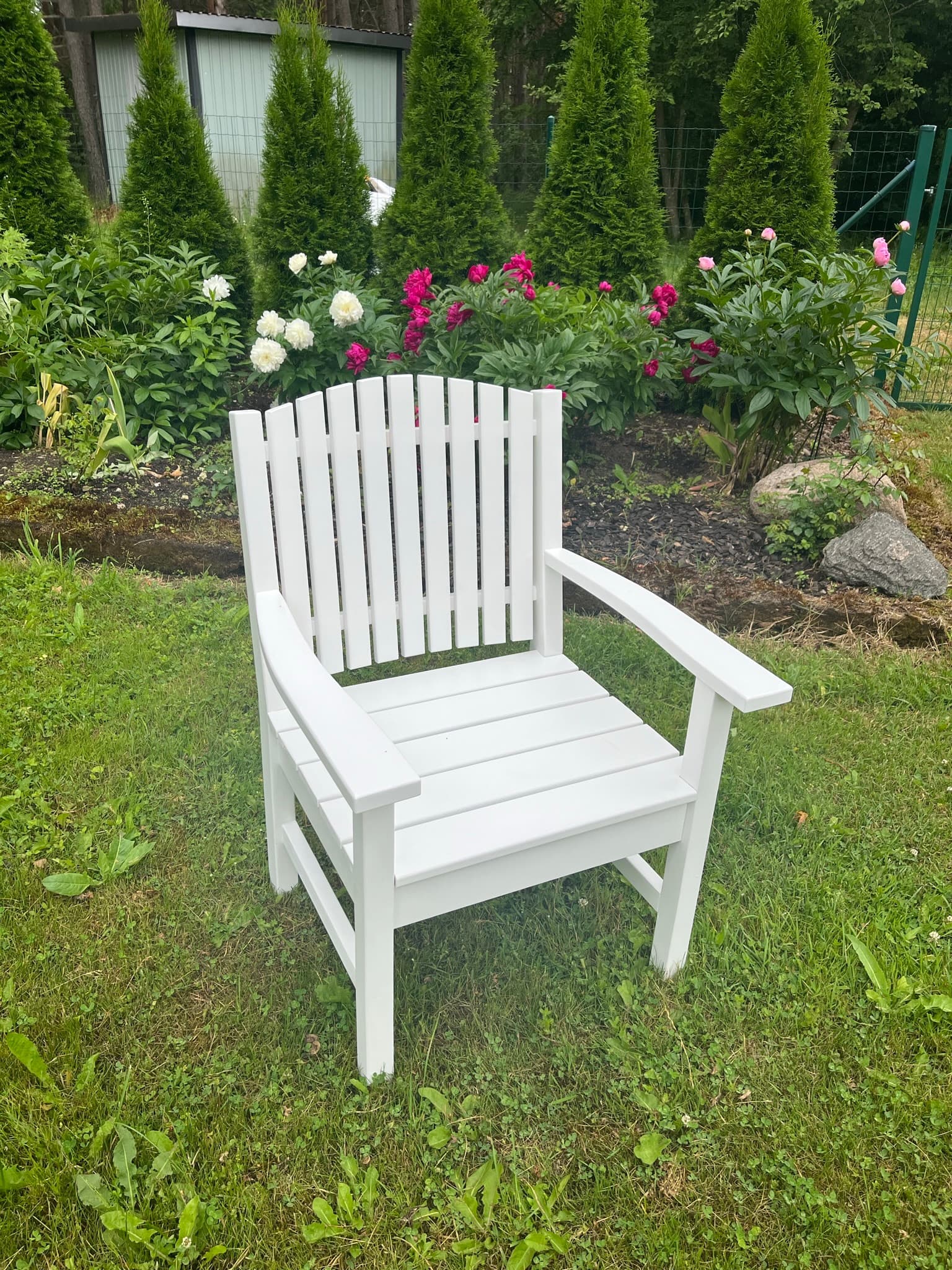 Puidust aiatool ADELE (valge)